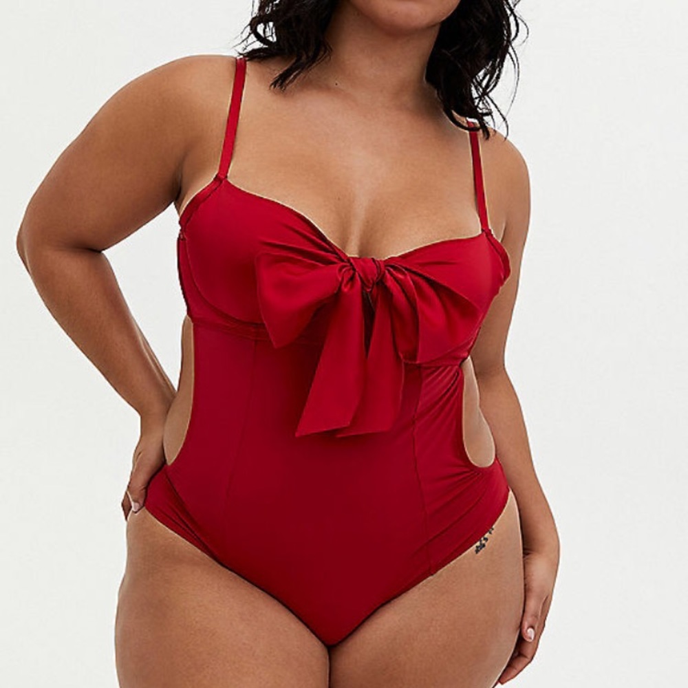 Red bow lingerie